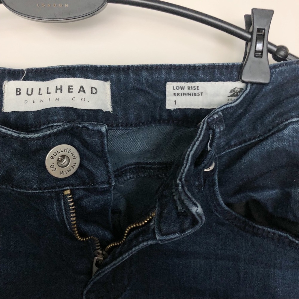 Bullhead Jeans - Picture 2 of 2